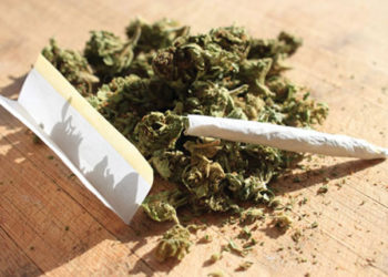 Accusé de commercialiser des stupéfiants