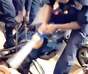 Les cinq policiers tortionnaires donnent leur version des faits