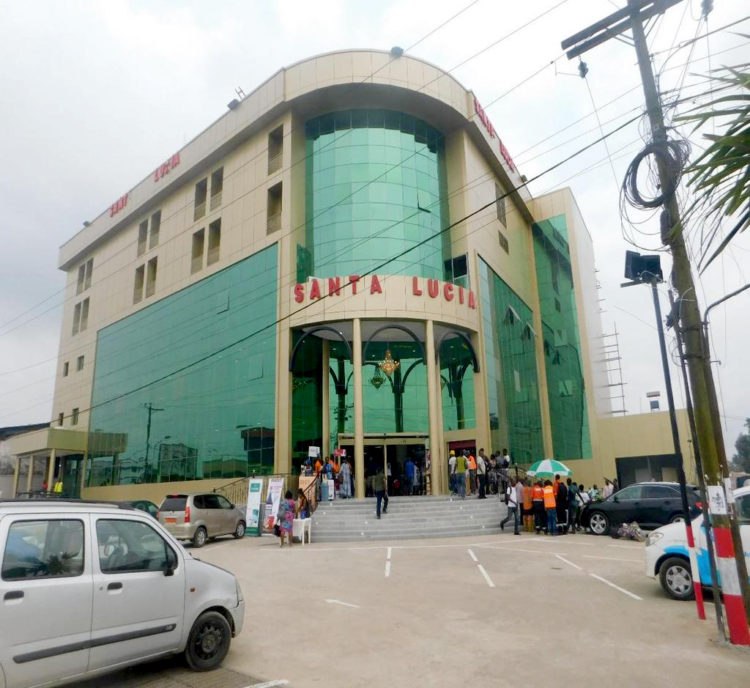 Embrouilles chez Santa Lucia autour d’un vol de 35 millions de F.