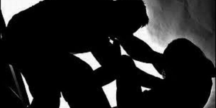 Le «violeur en série» des étudiantes écope d’un an de prison