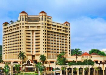 Un ex-réceptionniste du Hilton répond d’un trou de 47 millions de F.