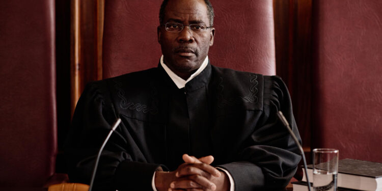 COMMUNIQUE DE PRESSE DU COLLECTIF DES AVOCATS de M. EKO EKO Léopold Maxime